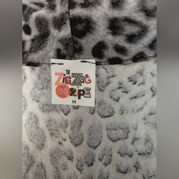 Leopard Print Gray Blazer with Sequined Black Sleeves - Picture 8 of 11